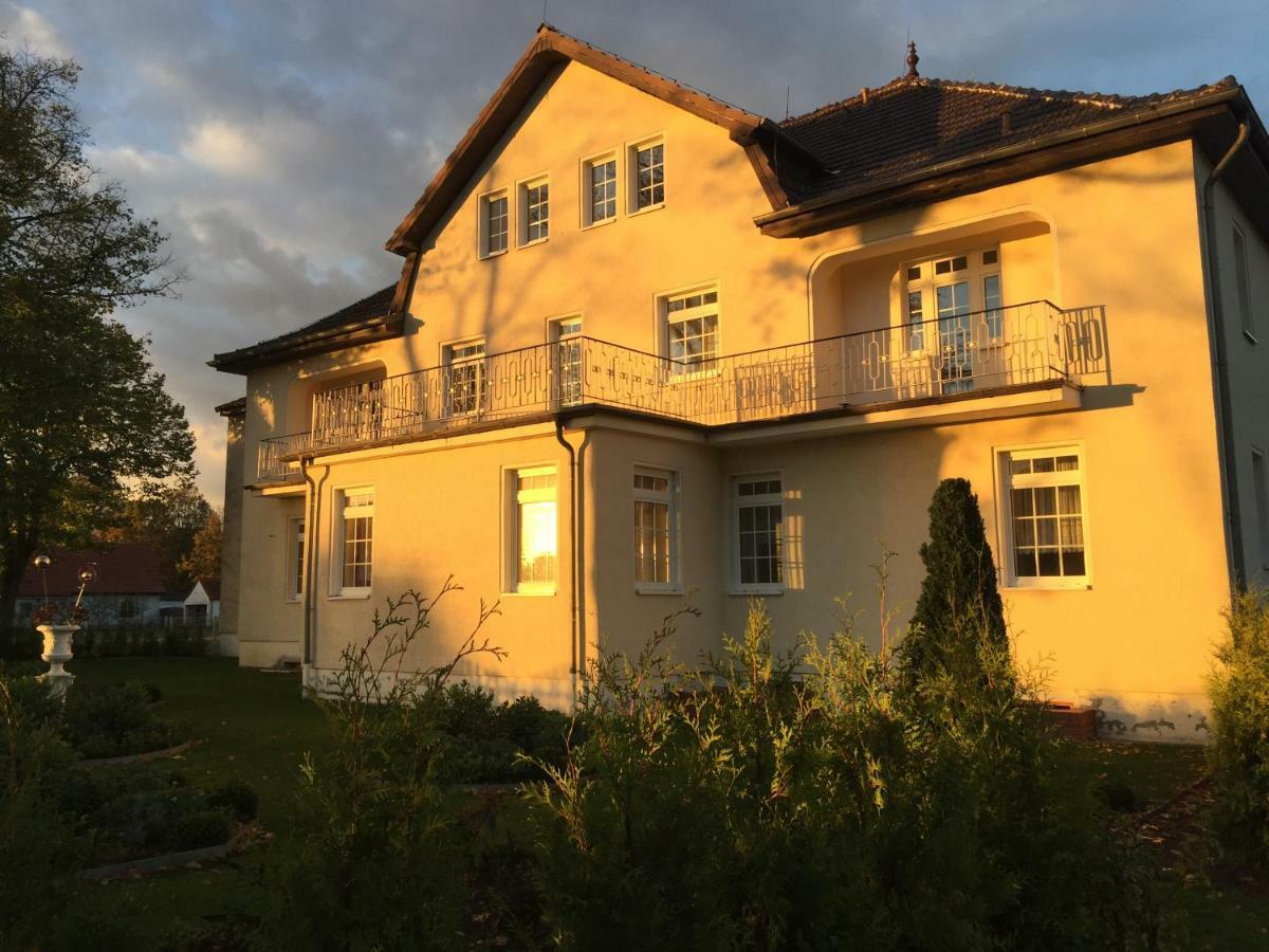 Seehotel Louise Dannenwalde Zewnętrze zdjęcie